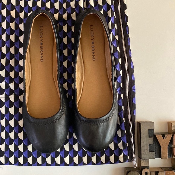 🍀LUCKY BRAND ‘Erin’ Leather Ballet Flats in Black - Picture 3 of 8